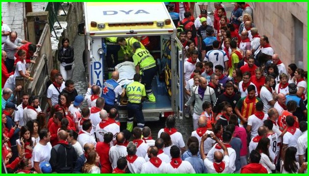 На фестивалі в Іспанії травмовані п'ятеро людей: одного бик проткнув рогами