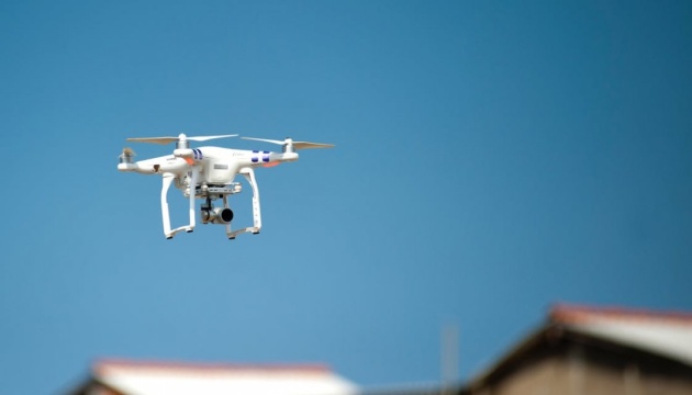 Поліція Франції нагадала про правила поводження із дронами