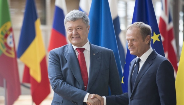 Poroshenko agradece a Tusk por el 