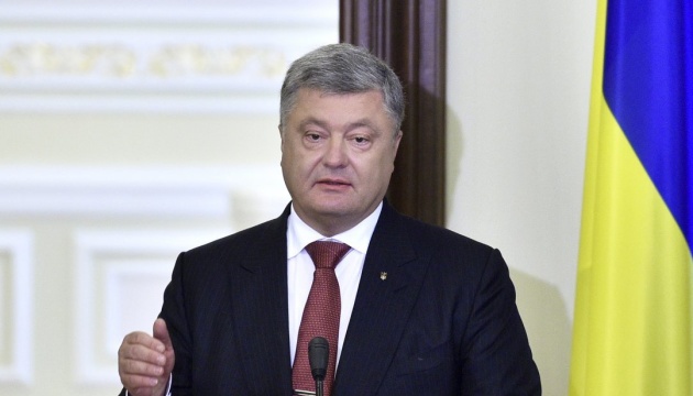 Poroshenko welcomes decision by NATO summit on strengthening partnership with Ukraine
