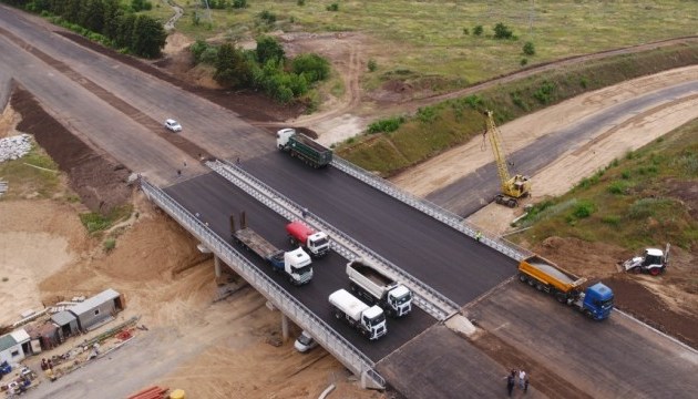 На об’їзній навколо Дніпра випробовують новозбудований шляхопровід