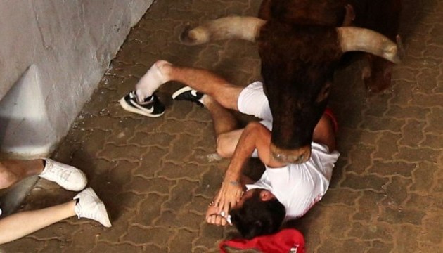 В Іспанії на фестивалі під час забігів биків постраждали 28 осіб