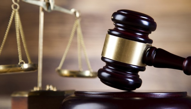 Двох працівників СБУ засудили до восьми років тюрми за вимагання хабаря