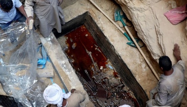 У Єгипті відкрили 30-тонний саркофаг IV століття до нашої ери