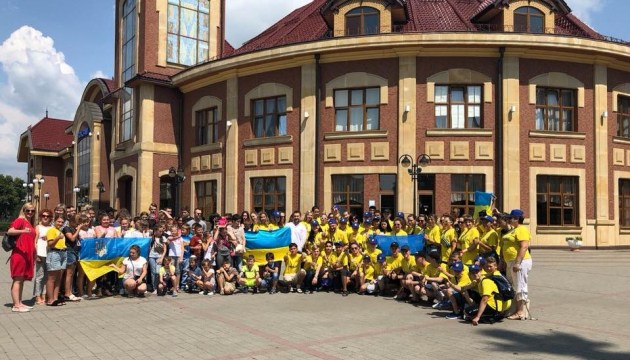 A hundred Ukrainian orphans, children of military to spend holidays in Croatia