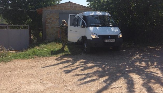 Під час обшуку в будинках кримських татар “знайшли” гільзи