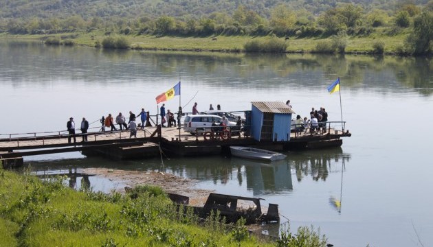 Вода у Дністрі 