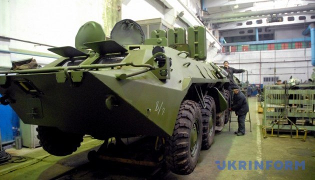 Миколаївський бронетанковий поверне 10 мільйонів за невчасно відремонтовані БТРи