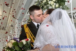 Кількість шлюбів в Україні за рік зросла на 10%
