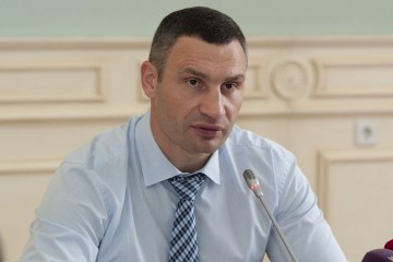 Кличко: Наша принципова позиція – реклами в столиці має бути менше