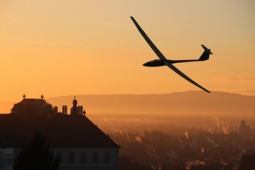 Дві авіакатастрофи в Німеччині: загинули підлітки і 74-річний пілот