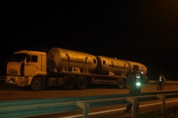 На трасі Київ-Чоп з автоцистерни випаровувалася невідома речовина
