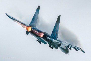 Des pilotes-instructeurs ukrainiens ont montré la classe au RADOM-2018 (photos)