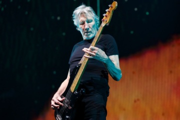В Польше отменили концерт основателя Pink Floyd, призвавшего Украину сложить оружие