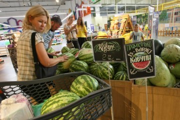 У Києві продають кавуни