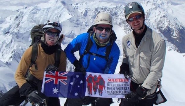 У Новій Зеландії альпініста зняли з найвищої вершини після тижня “полону”