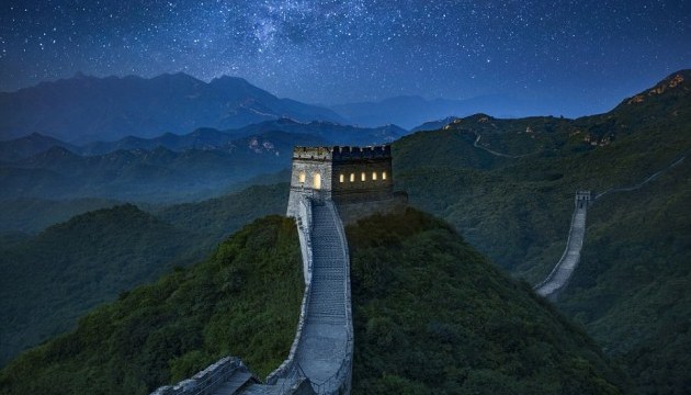 Туристи зможуть провести ніч на Великій китайській стіні