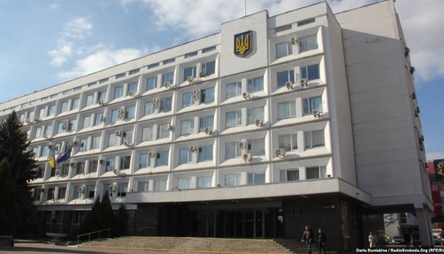 У Черкасах мер та депутати звинувачують один одного у зриві сесії У Черкасах мер та депутати звинувачують один одного у зриві сесії