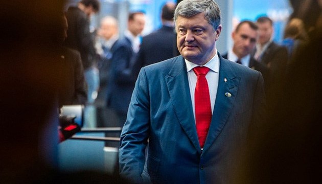 Poroshenko congratulates occupied Yalta on its city day