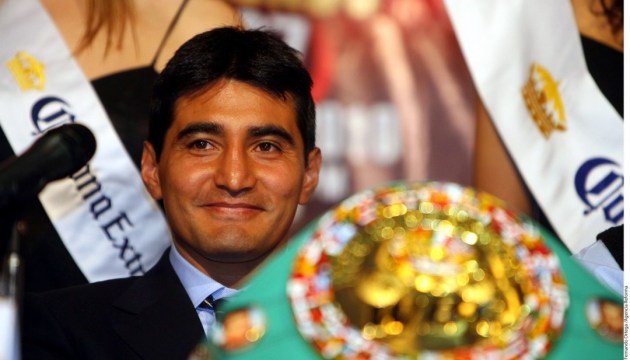 Бокс: легендарний мексиканець Ерік El Terrible Моралес приїде до Києва на конгрес WBC