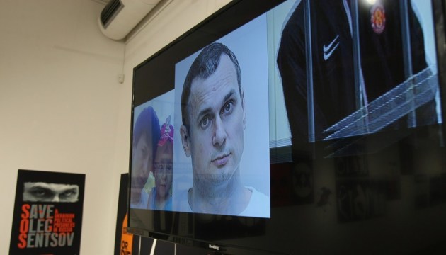 Sentsov le dice a activista de derechos humanos que su condición es 'precrítica'