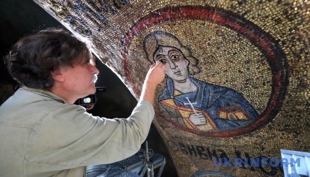 基辅索菲亚教堂启动马赛克和壁画修复工作