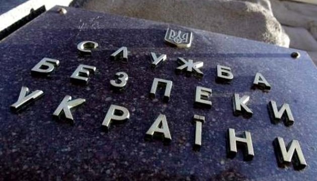 Ukraine blacklists three Russian writers, historian 