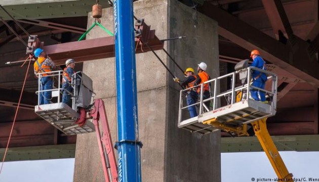 Німецькі промисловці вимагають провести модернізацію мостів у ФРН Німецькі промисловці вимагають провести модернізацію мостів у ФРН