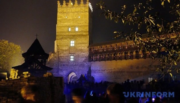 “卢茨克城堡之夜”邀请游客前来参加