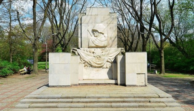 У Варшаві розберуть пам'ятник Подяки радянським солдатам