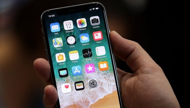 Apple відновила виробництво iPhone X