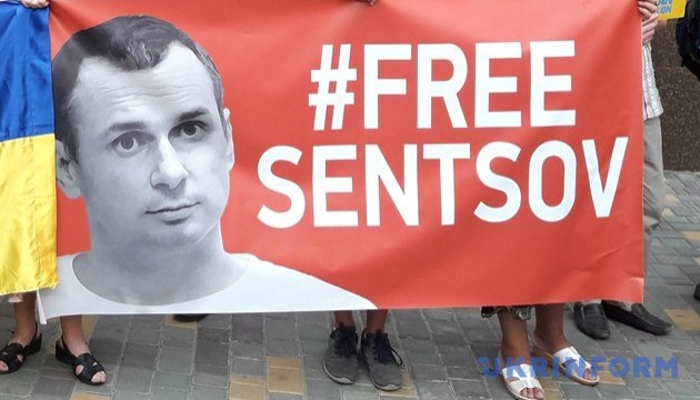 Latvian Foreign Ministry urges Russia to immediately release Oleg Sentsov