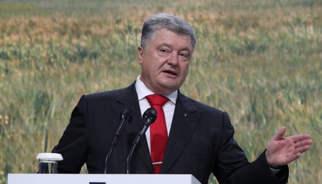 Poroshenko urges ambassadors to promote deployment of UN peacekeeping mission in Donbas