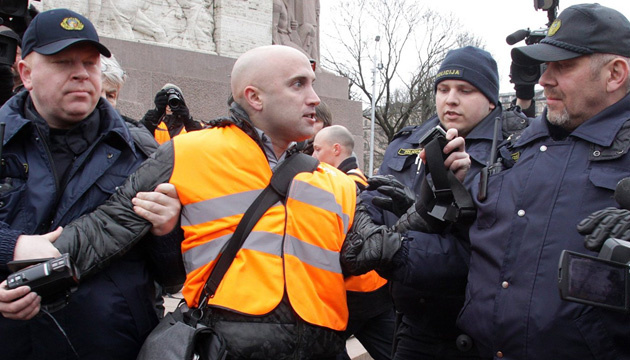 Мікробіологія кремлівської пропаганди: Грем Філліпс