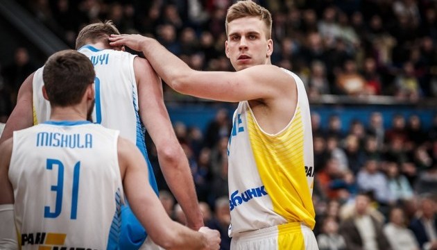Баскетбол: Володимир Герун зіграє за Україну у матчах відбору на чемпіонат світу