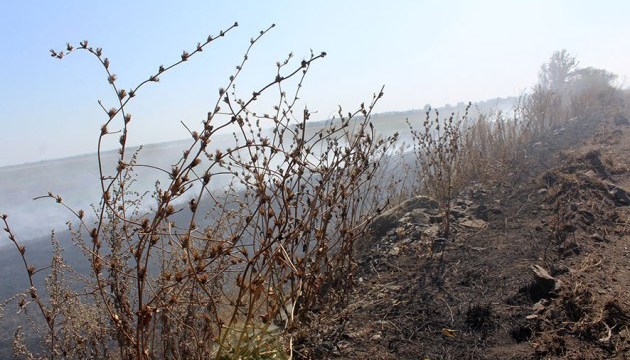 Полтавщина: пожежу на території Укртатнафти ліквідують третю добу  
