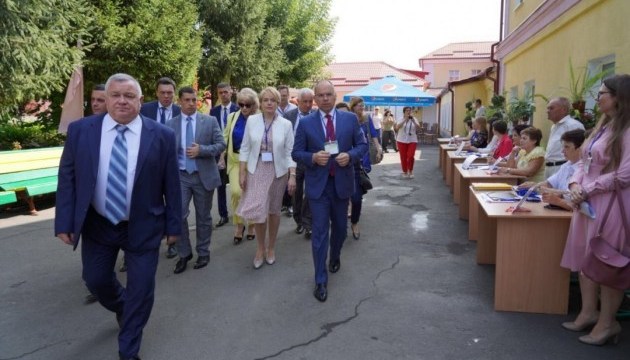 Глава Одесской ОГА передал Гриневич предложения по Wi-Fi в школах Глава Одесской ОГА передал Гриневич предложения по Wi-Fi в школах