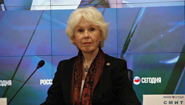 Президент американского Центра гражданских инициатив Шерон Теннисон Президент американского Центра гражданских инициатив Шерон Теннисон