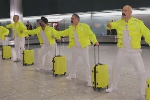 Чорні вуса та неонові піджаки: вантажники