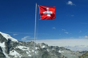 Парламент Швейцарії призупинив до травня розгляд змін до правил реекспорту зброї