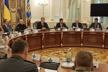 Порошенко поручил разработать Морскую доктрину Украины
