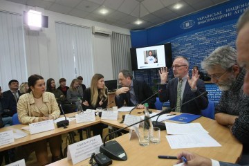 Інформаційна реінтеграція Донбасу: стратегія є, що далі?