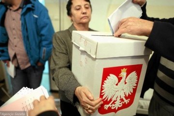 Польща ухвалила закон про змішану форму голосування на виборах президента