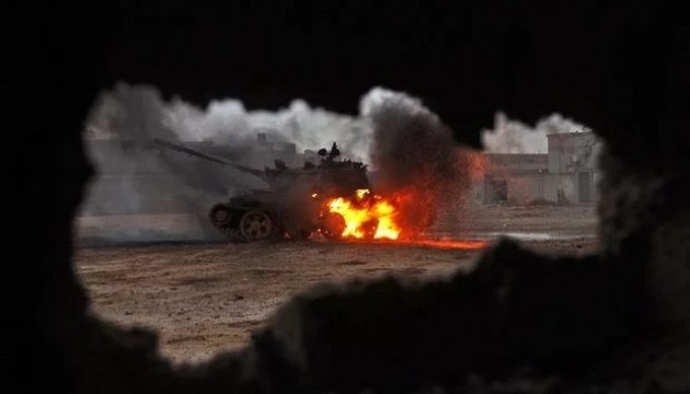 У столиці Лівії введений режим НС через зіткнення
