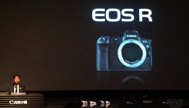 Canon собирается выпустить свою первую беззеркальную камеру Canon собирается выпустить свою первую беззеркальную камеру
