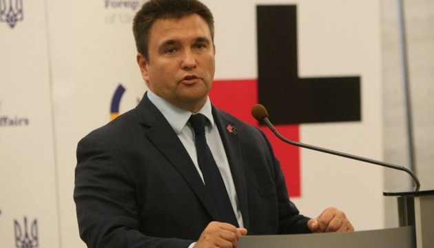 Клімкін дав МЗС Угорщини тиждень на відкликання свого консула з України