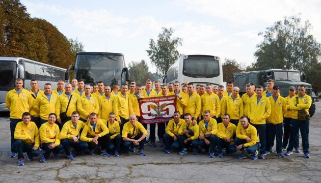 Ukrainische Fallschirmjäger nehmen an Übungen Saber Junction in Deutschland teil