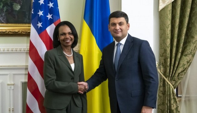 Groysman tells Condoleezza Rice about changes in Ukraine