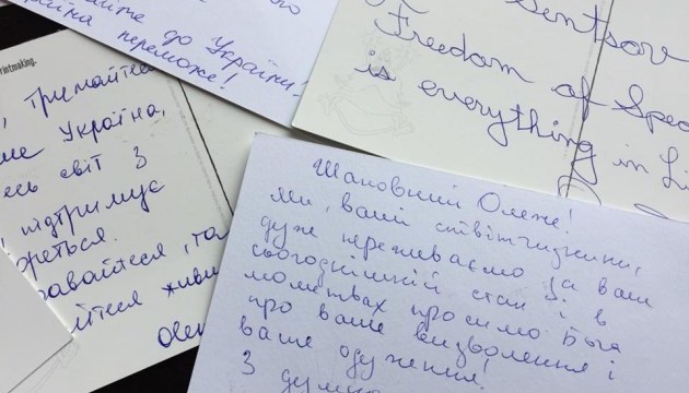 У Торонто підписують листівки для українських політичних в’язнів у РФ