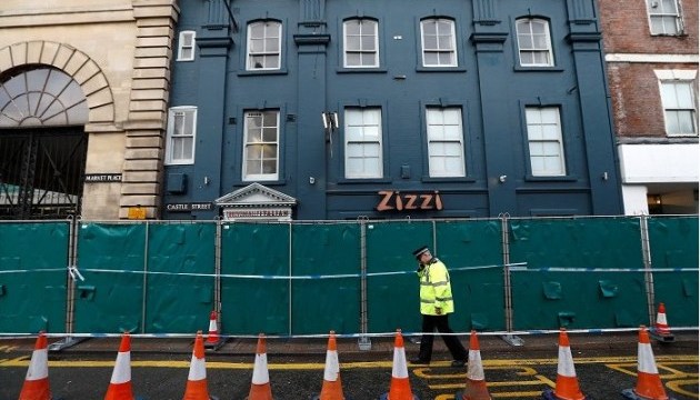 Британська поліція оточила ресторан у Солсбері